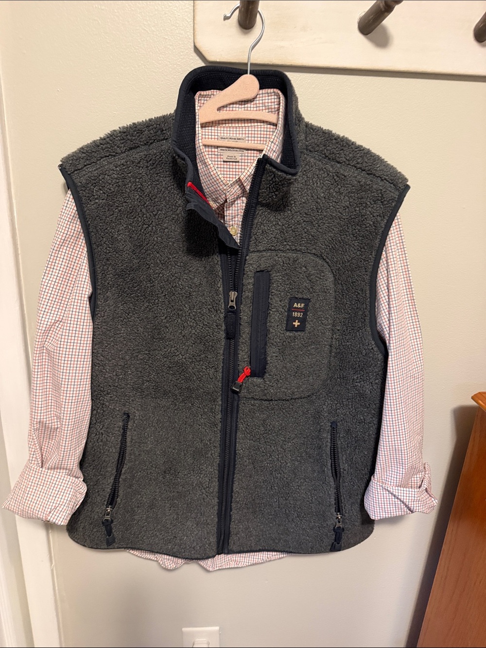 Abercrombie & Fitch Gray Sherpa Fleece Full Zip Vest Men’s Large